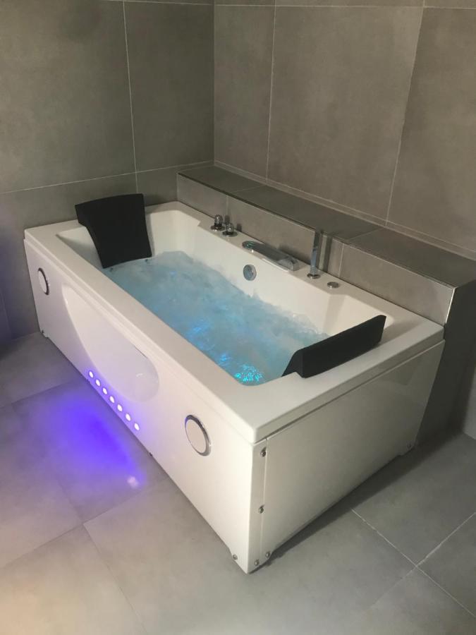 Apartman 3Kk 80 M2 S Virivkou A Saunou Jihlava Extérieur photo